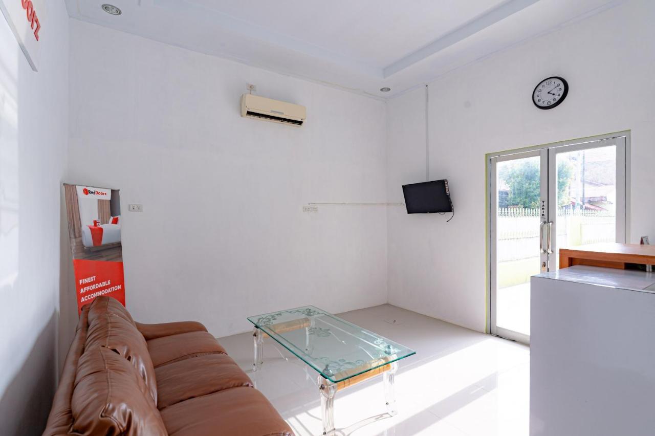 Reddoorz Syariah Near Uisu Hotel Medan