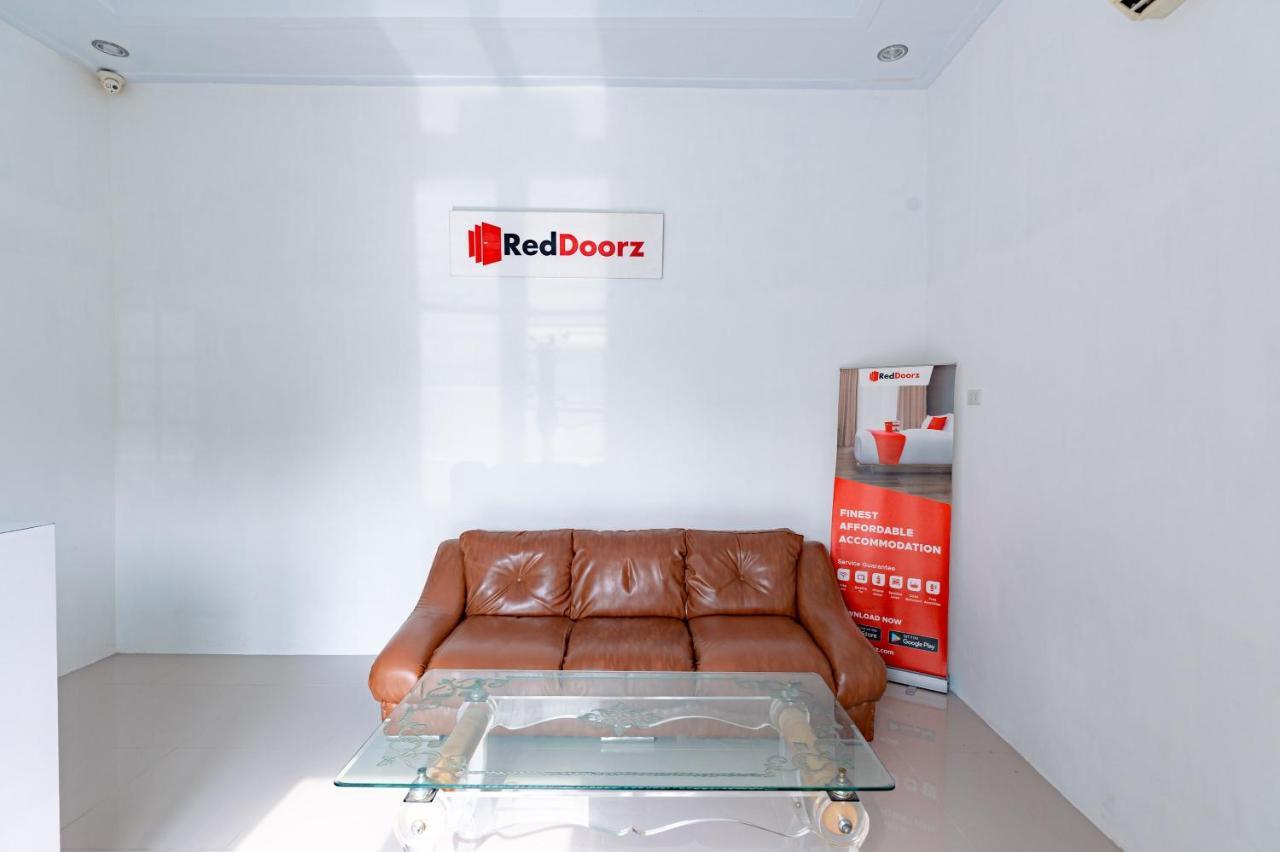 Hotel Reddoorz Syariah Near Uisu 2*