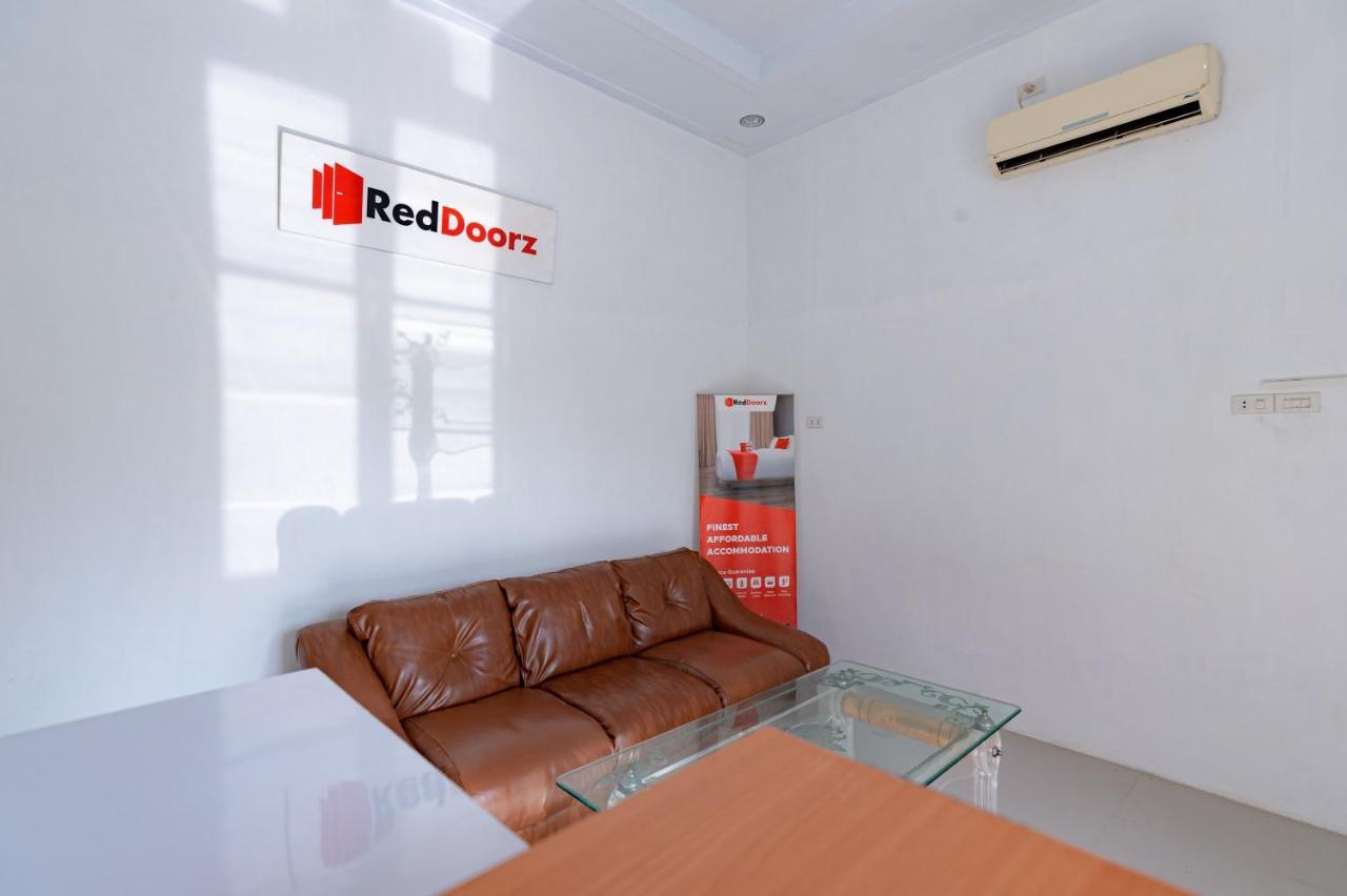 Hotel Reddoorz Syariah Near Uisu 2*