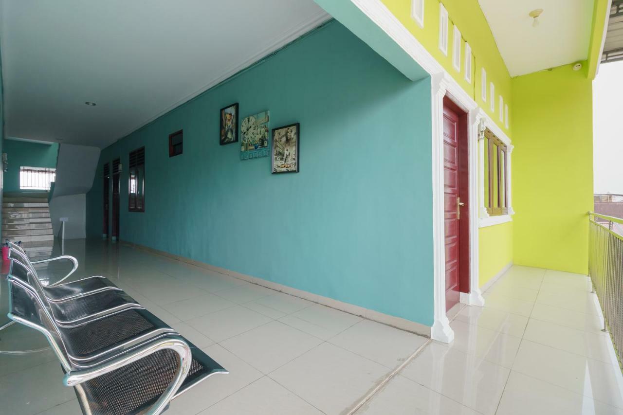 Reddoorz Syariah Near Uisu Hotel